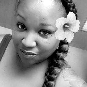 Meet your Posher, Niki